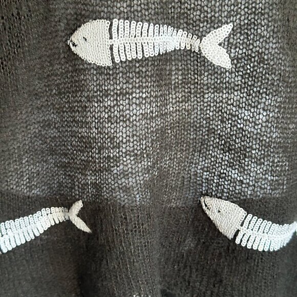 EUC - Wildfox Dinner V-Neck Sweater Sequin Fish in Gray - Size XS - Picture 7 of 9